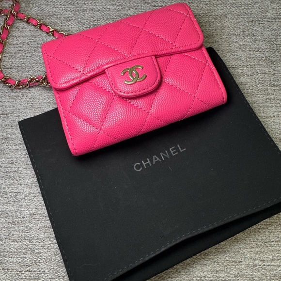 CHANEL CARD HOLDER/WALLET ON CHAIN - Picture 13 of 16